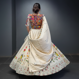 Impresión digital moderna Rayón Seda Lehenga Choli Tamaño de trabajo hasta 44 'Secado rápido Todas las estaciones para bodas y fiestas - Product Image 1
