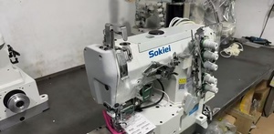QK-600-01CB/UT Nouvelle machine à coudre industrielle interlock à tête carrée, à entraînement direct, à pied mobile, à lit plat, petite, haute vitesse, automatique - Product Image 4