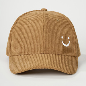ผ้าลูกฟูกแฟชั่นแนวสตรีทสำหรับฤดูใบไม้ร่วงฤดูหนาวหมวกเบสบอลปักลายหน้ายิ้มแบบเรียบง่ายปีกโค้ง - Product Image 1
