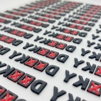 Logo 3D Étiquette de transfert de chaleur Caoutchouc Silicone Fer Impression T-Shirt Design avec motif Rectangle Découpé au laser Accessoire de vêtement