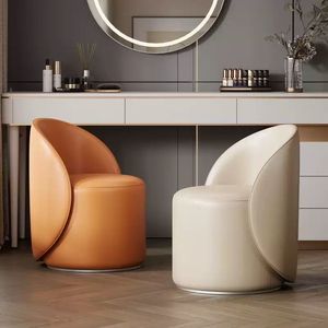 <span class=keywords><strong>Chaise</strong></span> de canapé de loisirs modernes chaises de salle à manger rotatives en <span class=keywords><strong>bois</strong></span> avec accoudoir en cuir Pu gris à dossier haut de luxe - Product Image 1