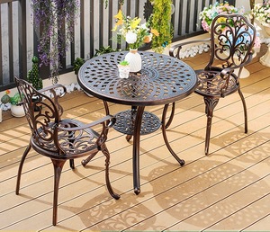 Vente <span class=keywords><strong>en</strong></span> gros, ensemble <span class=keywords><strong>table</strong></span> à manger d'extérieur, meubles de patio, ensemble de bistro rond <span class=keywords><strong>en</strong></span> <span class=keywords><strong>fonte</strong></span> d'aluminium, tables d'appoint d'extérieur - Product Image 3