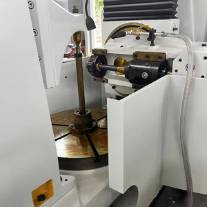 Máquina de tallado de engranajes altamente productiva para piezas de metal Proceso rápido y versátil Caja de cambios bien equipada Fabricada para una óptima - Product Image 3