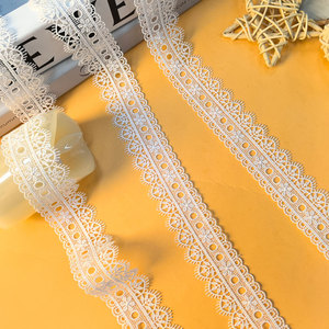 Nastro in <span class=keywords><strong>Pizzo</strong></span> Ricamato 100% Poliestere Bianco Leggero <span class=keywords><strong>e</strong></span> Morbido per Rifiniture di Abbigliamento, Vendita all'Ingrosso - Product Image 5