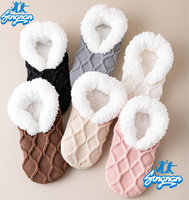 Nouvelles chaussettes-pantoufles chaudes et douillettes unisexe pour adulte, doublées en sherpa, écologiques, en acrylique thermique tricoté, antidérapantes, à revers, pour la maison, effet pieds nus