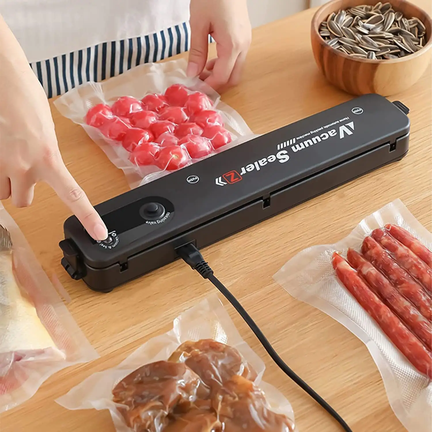 Hot Sale Food Vacuum Sealer Machine Household Vacuum Food Sealer Portable Vacuum Packing Machine