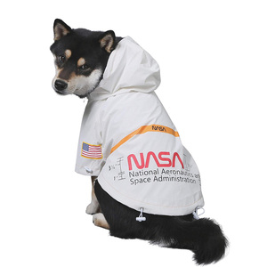 Qiqu Proveedor Personalizado, Nuevas Chaquetas Impermeables Reflectantes de la <span class=keywords><strong>NASA</strong></span>, Disfraz Impermeable para Perros, Ropa de Calle Elegante para Cachorros - Product Image 1
