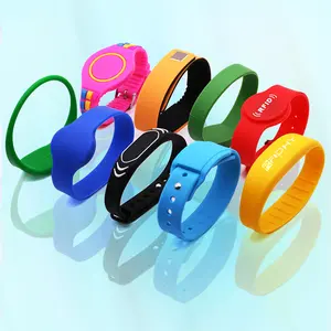 Waterproof Eco-friendly Passive RFID Bracelet 13.56Mhz NFC 213 Silicone NFC Wristband