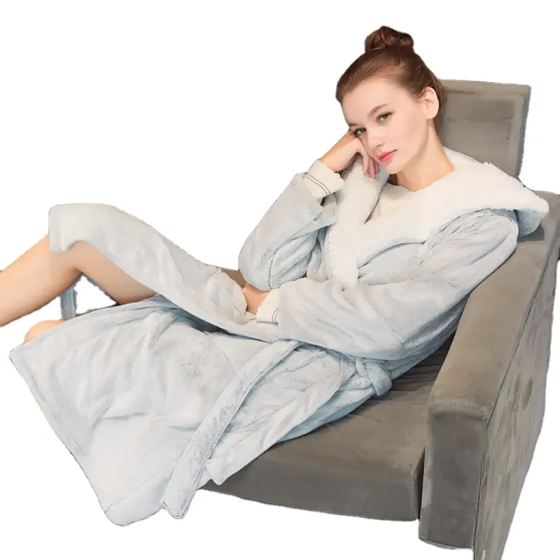 बड़े आकार में thickened फलालैन nightgown बाथरोब महिलाओं के ढीले शरीर के साथ रखने के लिए एक हूडि गर्म पजामा