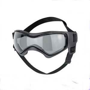 Großhandel Hunde-Sonnenbrille Brille UV-Transparente winddichte Staubfeste schneebesteuerte Haustierbrille mit elastischen Riemen - Product Image 1