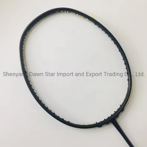 Raquette de <span class=keywords><strong>badminton</strong></span> en fibre de carbone pour stagiaires Texture douce et dure avec poignée en PU durable Raquette de <span class=keywords><strong>badminton</strong></span> en graphite de carbone - Product Image 6