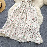 Robe Cami Florale Douce d'Été pour Femme avec Nœud Papillon et Taille Cintrée – Robes Midi Fluides et Élégantes pour Vacances Décontractées