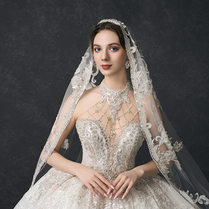 दुल्हन फीता के लिए महिलाओं की शादी की पोशाक, और गर्दन के पट्टियाँ शानदार लंबे पर्दे के साथ पोशाक - Product Image 2