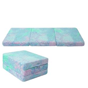 Tapis de jeu pliable en mousse confortable et sécuritaire pour tout-petits, en peluche courte et éponge hautement élastique, idéal pour la salle de jeux, les sports, les jouets et les pique-niques - Product Image 2