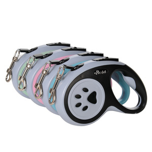 Correa automática retráctil de 3/5M para perros y gatos, cinta antiruptura, decoraciones de plástico para exteriores, correa para perros, accesorios de moda para mascotas - Product Image 1