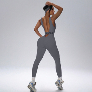 جديد مخصص الجمال الظهر يغطي الرجل قطعة واحدة رياضية ملابس رياضية صالة الألعاب الرياضية النشطة تجريب ملابس اللياقة البدنية الرقبة اليوغا بذلة النساء - Product Image 6