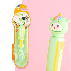 Tuke Kidsren's Cartoon Doll Design <span class=keywords><strong>Brosse</strong></span> <span class=keywords><strong>à</strong></span> <span class=keywords><strong>dents</strong></span> en nylon <span class=keywords><strong>à</strong></span> poils souples pour 3-6-9 ans <span class=keywords><strong>Bébé</strong></span> Garçon Fille Petite tête en plastique pour la maison - Product Image 4