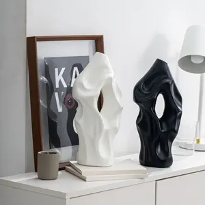 Modern Art European Style Sculpture Statue Home Closet Decoration Ceramic Vase Craft