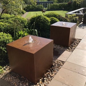 Ornements de Jardin Fontaine à <span class=keywords><strong>Eau</strong></span> en Acier 2025 Idées <span class=keywords><strong>d</strong></span>'Éléments Aquatiques Fontaine Extérieure en Métal pour Jardin - Product Image 3
