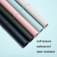 Protecteur de table de bureau à double logo personnalisé facile à nettoyer en cuir PU imperméable tapis de souris en liège naturel pour le travail de bureau