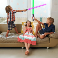 Sabre laser LED coloré clignotant pour cosplay et duels d'enfants, épée lumineuse, jouets épée laser sonore