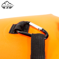 Bouée de sécurité gonflable haute visibilité personnalisée avec logo, sac étanche avec poche avant en filet pour sports nautiques en eau libre