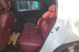 Citroen <span class=keywords><strong>2017</strong></span> 1.6L Automatica Edizione Fashion SUV Compatto Pratico Motore Aspirato Guida a Sinistra Scuro R15 - Product Image 4