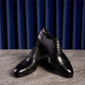 รองเท้าผู้ชายแบบผูกเชือกสไตล์อิตาลี ทำมือ หนังแท้ ทรงโบรก แบบอังกฤษ สำหรับงานทางการ ธุรกิจ หัวแหลม ออกซ์ฟอร์ด  งานแต่งงาน กันลื่น น้ำหนักเบา - Product Image 4