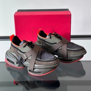 Chaussures de sport respirantes et antidérapantes de haute qualité pour hommes, idéales pour l'été et l'automne, pour le basketball et le skateboard - Product Image 4