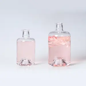 250 ml luxuriöse runde schilf-diffusor-glasflasche mit blume in der flasche