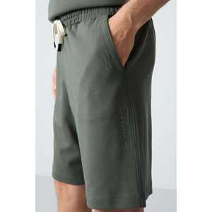 Conjunto de Pantalones Cortos Oversize de Algodón Caqui para Hombre 85257, Corte Básico y Cómodo, Ropa Casual - Product Image 3