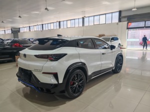 Changan UNI-T 2023 LHD 5 places 1.5T AT d'occasion fiable, prix de gros le <span class=keywords><strong>moins</strong></span> cher pour le <span class=keywords><strong>marché</strong></span> africain, directement de Chine - Product Image 4