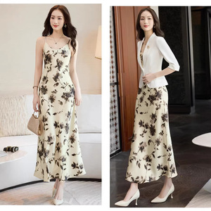 White Mid Sleeve Blazer For Women Summer Slim Fit Casual Short Jacket Solid Color Splicing Design - Product Image 2