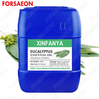 Huile essentielle d'eucalyptus globulus 100% pure naturelle de haute qualité, vente en gros en vrac pour les cosmétiques, les soins de la peau, les soins capillaires, l'aromathérapie