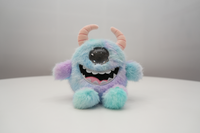 Beambox AI Peluche Monstre Mignon à un œil, Douce et Moelleuse, Alien à Cornes, 100% Polyester, Batterie au Lithium, pour Cadeaux de Noël et Décoration Intérieure