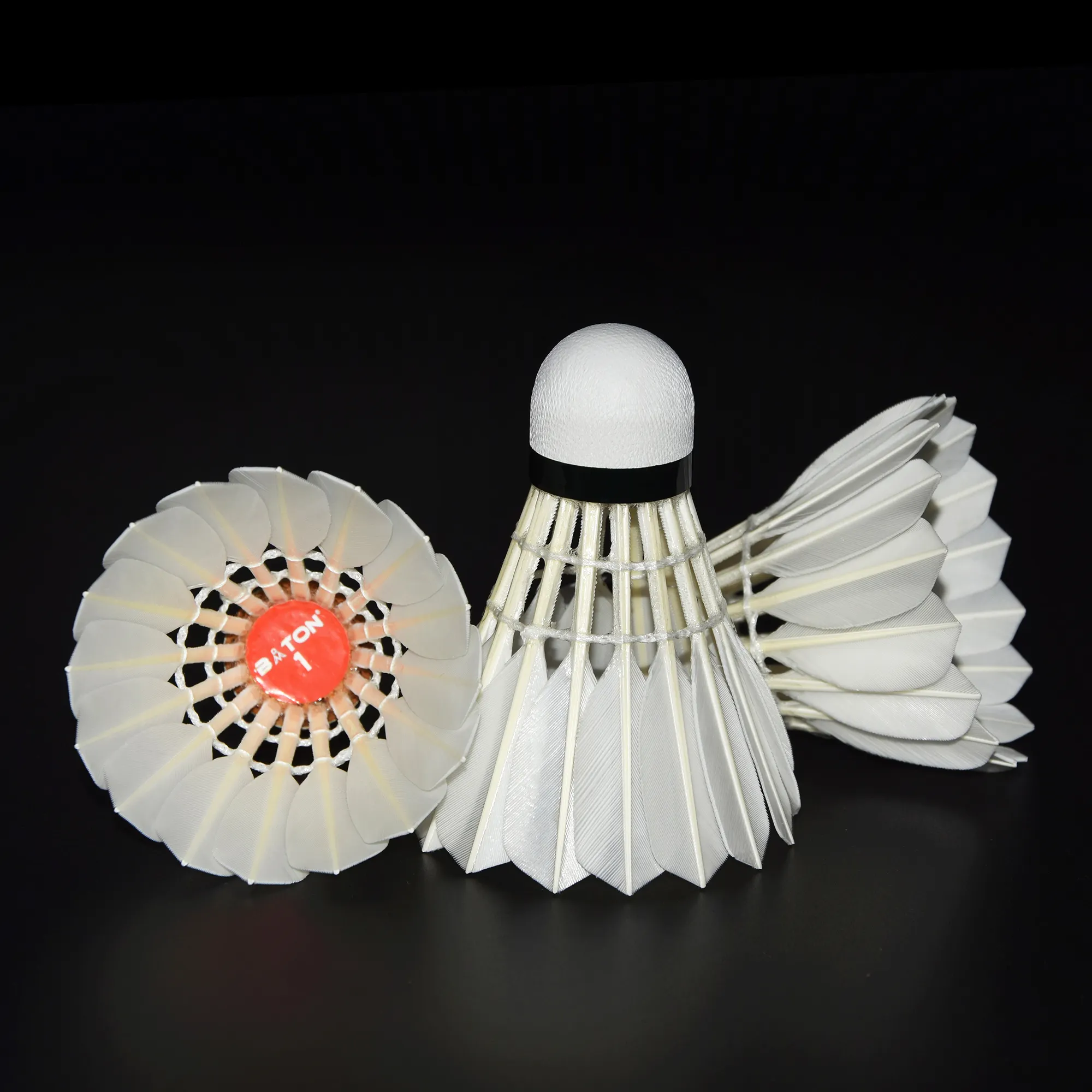 Similar to AS 40/EG1130 Goose Feather Badminton for International Tournament Factory Wholesale Badminton Shuttlecock