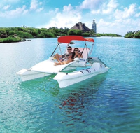 Équipement de sport aquatique PE Catamaran à propulsion électrique. Bateau