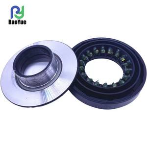 ลูกกลิ้งรองรับซีลน้ำมันสำหรับรถแทรกเตอร์คูโบต้ารุ่น DC70 สภาพใหม่ รหัส 588688 และ 52954-21560 มีอุปกรณ์เสริมจำหน่ายในร้าน พร้อมรุ่นอื่นๆ - Product Image 1