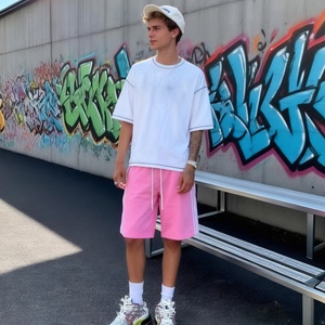 Shorts d'été pour hommes en molleton 100% coton, style Y2K streetwear, coupe oversize, double taille, haute qualité, personnalisables - Product Image 3