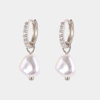 Vente en gros de bijoux élégants à la mode INS, argent sterling 925 plaqué or 18 carats, boucles d'oreilles pendantes en fausses perles pour femmes