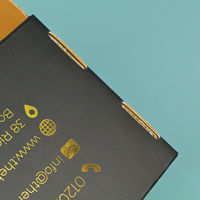 Caja de Regalo Plegable de Cartón Corrugado de Lujo con Logotipo Personalizado, Materiales Reciclados, Forro de Esponja, Impresión Digital UV con Estampado en Caliente, Biodegradable