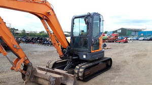 Excavadora Usada Doosan 60 de 6 Toneladas, Modelo DX60-9C, Tipo Oruga, Marca Komatsu, Motor Yanmar, Sistema Hidráulico Kawasaki, Caja de Cambios PLC - Product Image 5