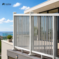 Rampe de balcon et d'escalier extérieure en alliage d'aluminium blanc, design contemporain de luxe, avec installation DIY pour maison moderne