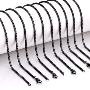 Chaîne serpent plate plaquée or 18 carats en acier inoxydable, style mode, pour collier, bijoux DIY, prix abordable, prête à être expédiée, fabriquée en Chine - Product Image 4