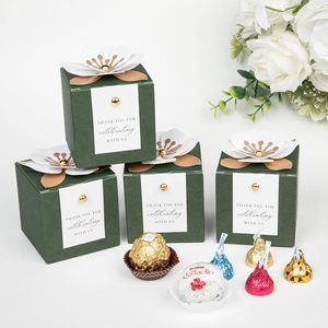 Cajas para Dulces y Recuerdos 3 en 1, Decoración Floral Verde Oliva, Laminación Mate, Forro de Esponja, Etiquetas de Agradecimiento Blancas Reciclables para Bodas y Fiestas - Product Image 3