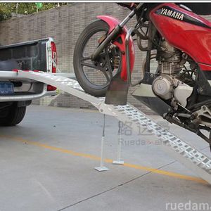 Rampe de moto en alliage d'aluminium, capacité de charge 340 kg, plateforme de chargement arrière antidérapante pour le transport de VTT et de motos - Product Image 2