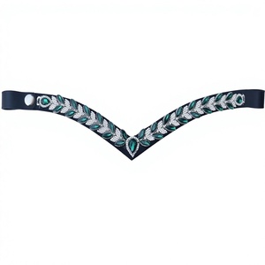 Frontal de cheval en cuir gaufré en forme de V avec cristaux et strass, accessoire d'équipement équestre - Product Image 1