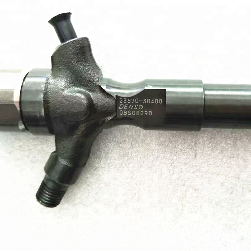 High Quality Diesel Fuel Injector 295050-0200 Common Rail Injection Nozzle 23670-30400 For Toyota Hilux