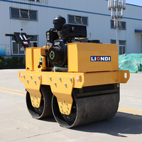 Mini-compacteur routier à double tambour facile à transporter, petit compacteur de sol et d'asphalte pour le compactage des chaussées