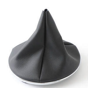 Couvre-poignée de levier de vitesses Fiat 500 500c, style cuir noir, ajustement classique, 2007-2015 - Product Image 1